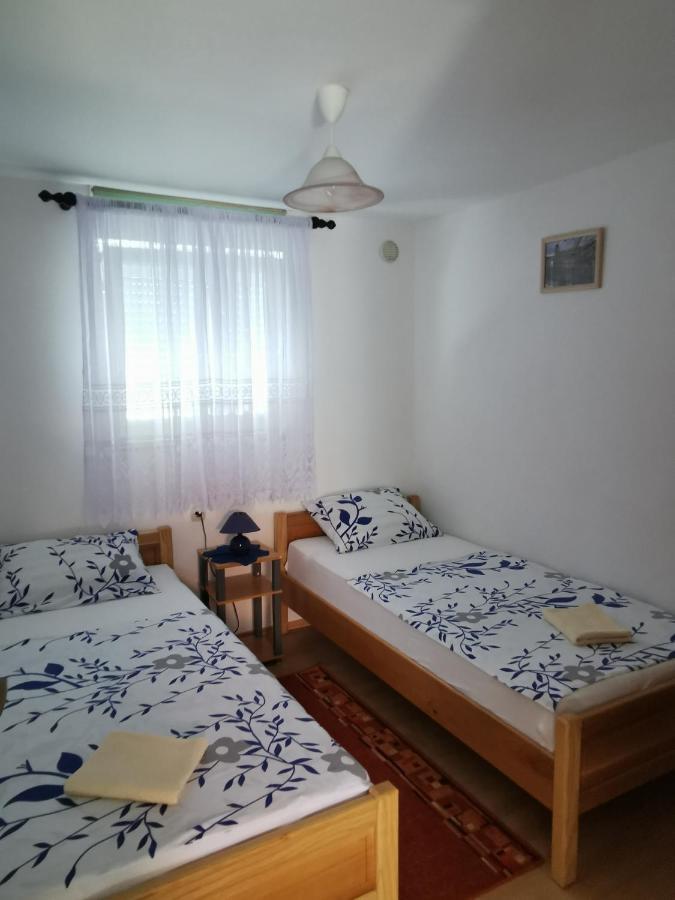 Apartmani Trupeljak Mandre Bagian luar foto