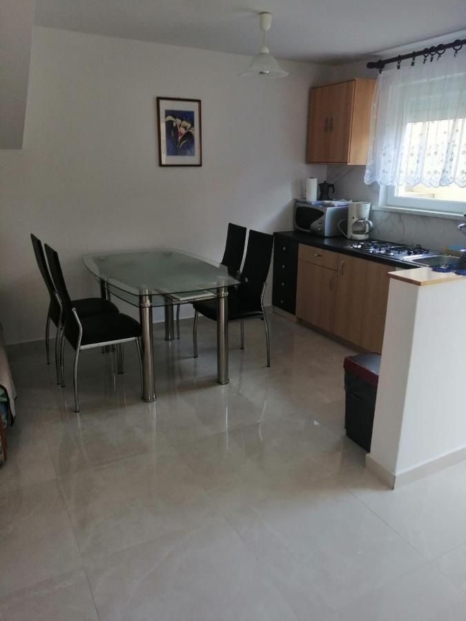 Apartmani Trupeljak Mandre Bagian luar foto