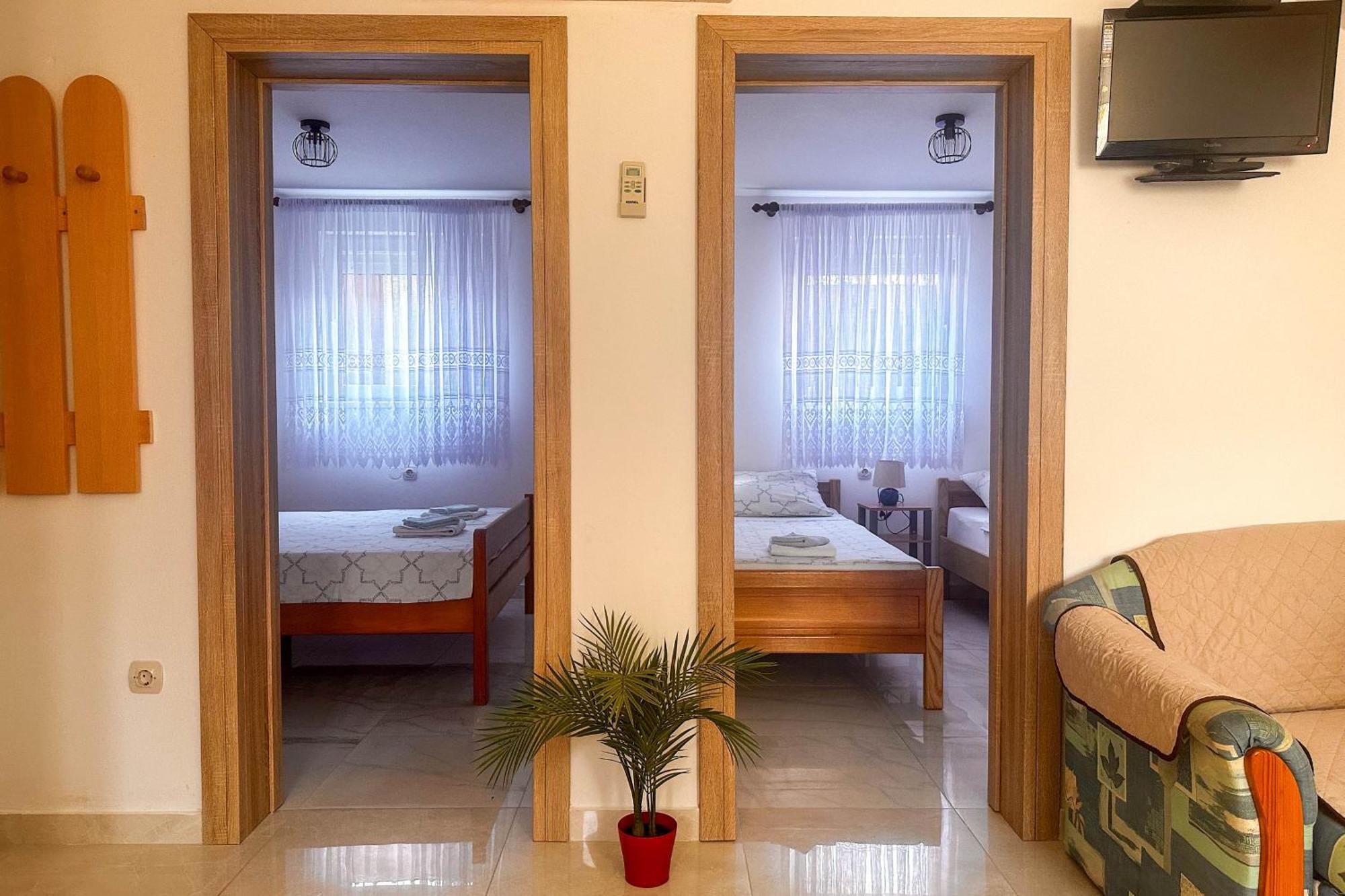 Apartmani Trupeljak Mandre Ruang foto